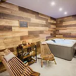 Modern With Private Pool Near The Sea Villa