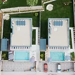 Modern With Private Pool Near The Sea Baška
